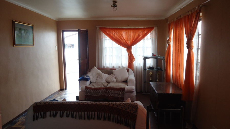 2 Bedroom Property for Sale in Pelican Park Western Cape